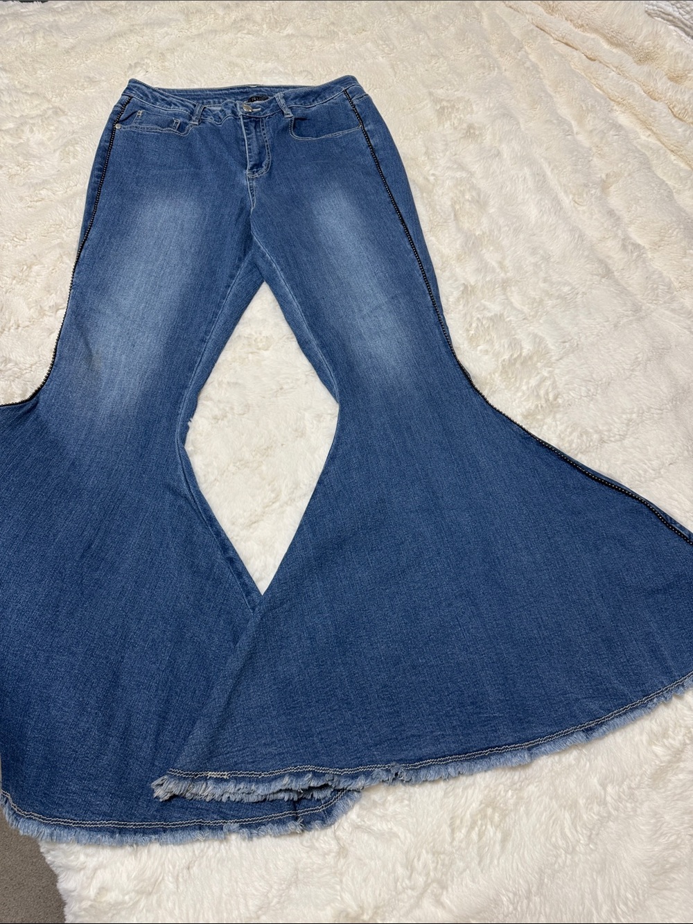 VENUS Super Wide Flare Jeans with Raw Hem, Metal Bead Side Seams Embellishment